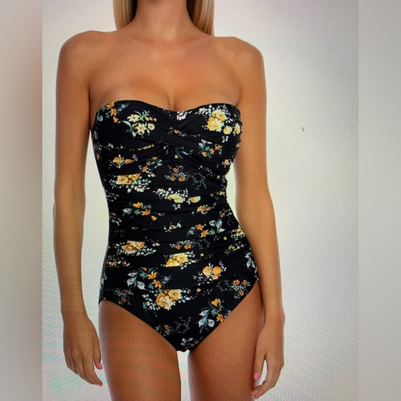 RELLECIGA Women’s One Piece Swimsuit - Picture 2 of 8